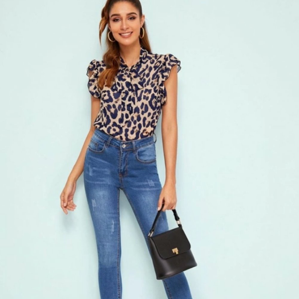 NWOT SHEIN Tie Neck Leopard Print Top